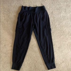 Athletes black stretch cargo joggers. Sz. 8. VGUC